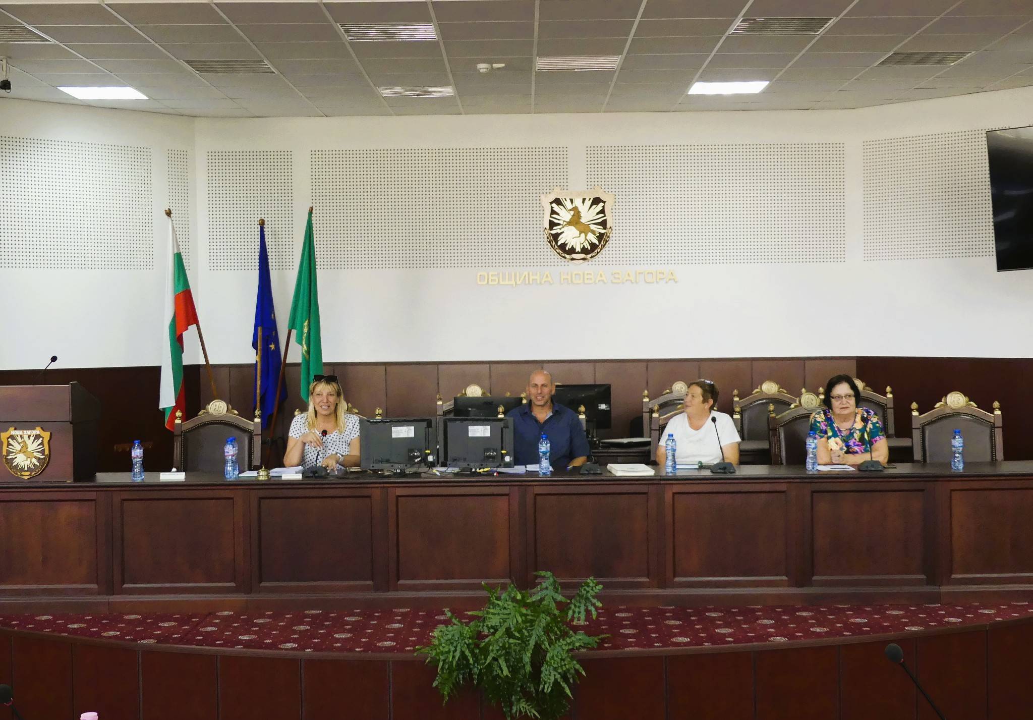  Проведе се обичайната среща с шефовете на учебни заведения и детските градини от община Нова Загора 